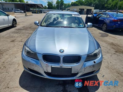 Piąte zdjęcie samochodu w środku: 2011 BMW 328 XI SULEV VIN:WBAPK5C53BF123298 - miniatura
