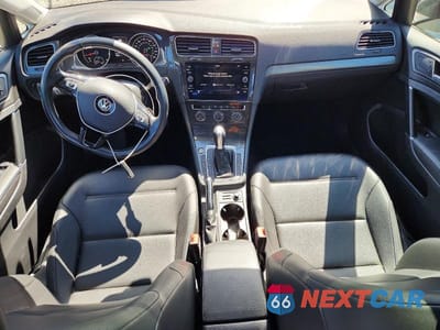Zdjęcie 8 z 12 samochodu: 2019 VOLKSWAGEN GOLF SPORTWAGEN S VIN:3VWY57AU6KM507223 - miniatura