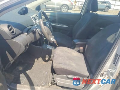 Zdjęcie 7 z 12 samochodu: 2008 TOYOTA YARIS BASE VIN:JTDBT923881250488 - miniatura