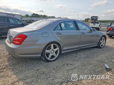 Trzecie zdjęcie samochodu z tyłu: 2013 MERCEDES-BENZ S 550 VIN:WDDNG7DB5DA500022 - miniatura