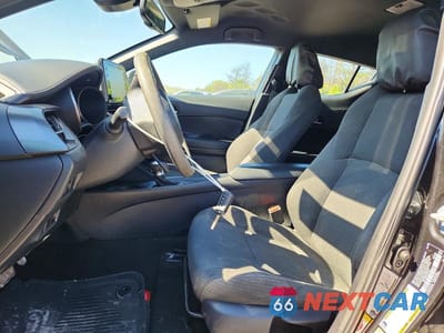 Zdjęcie 7 z 12 samochodu: 2019 TOYOTA C-HR VIN:NMTKHMBX2KR090673 - miniatura