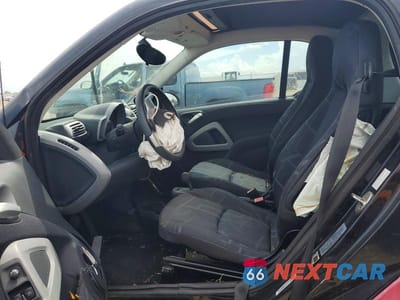 Zdjęcie 7 z 12 samochodu: 2009 SMART FORTWO PURE VIN:WMEEJ31X19K248356 - miniatura