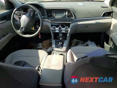 Zdjęcie 8 z 12 samochodu: 2019 HYUNDAI ELANTRA SE VIN:5NPD74LF6KH495525 - miniatura