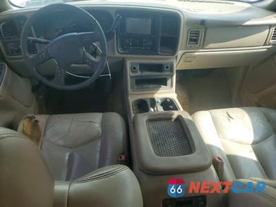 Zdjęcie 8 z 12 samochodu: 2004 CHEVROLET SILVERADO K2500 HEAVY DUTY VIN:1GCHK23U14F160821 - miniatura