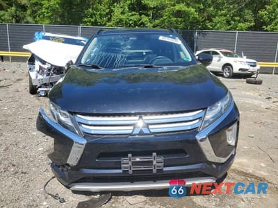 Piąte zdjęcie samochodu w środku: 2018 MITSUBISHI ECLIPSE CROSS SE VIN:JA4AT5AA4JZ049659 - miniatura