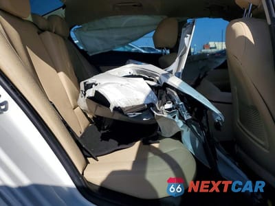 Zdjęcie 10 z 12 samochodu: 2018 BMW 320 I VIN:WBA8E1G54JNU90049 - miniatura