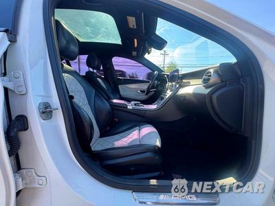 Piąte zdjęcie samochodu w środku: 2019 MERCEDES-BENZ C 43 AMG VIN:55SWF6EBXKU308138 - miniatura