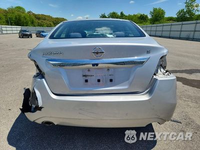Zdjęcie 6 z 12 samochodu: 2015 NISSAN ALTIMA 2.5 S VIN:1N4AL3AP6FC127292 - miniatura