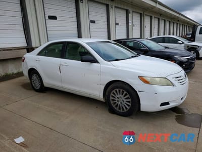 Czwarte zdjęcie samochodu z boku: 2007 TOYOTA CAMRY LE VIN:4T1BE46K17U656992 - miniatura