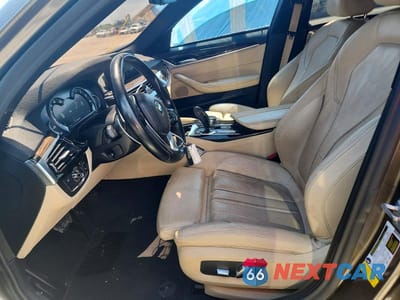 Zdjęcie 7 z 12 samochodu: 2018 BMW 530 I VIN:WBAJA5C55JWA38215 - miniatura