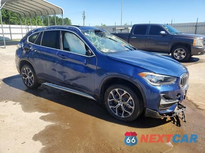 Czwarte zdjęcie samochodu z boku: 2021 BMW X1 XDRIVE28I VIN:WBXJG9C05M5S54931 - miniatura