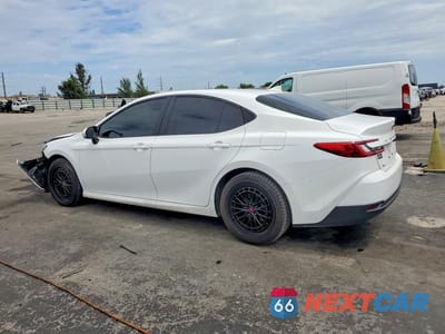 Drugie zdjęcie samochodu z przodu: 2025 TOYOTA CAMRY LE VIN:4T1DAACK3SU571362 - miniatura