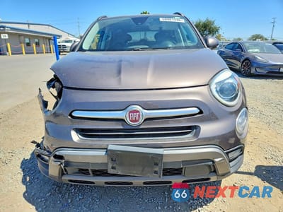 Piąte zdjęcie samochodu w środku: 2017 FIAT 500X TREKKING VIN:ZFBCFXCB1HP522658 - miniatura