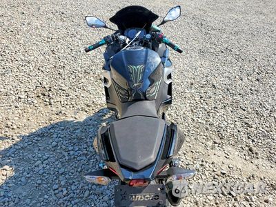Zdjęcie 6 z 9 samochodu: 2019 KAWASAKI MOTOCYCLE VIN:JKAEXKH16KDA31689 - miniatura