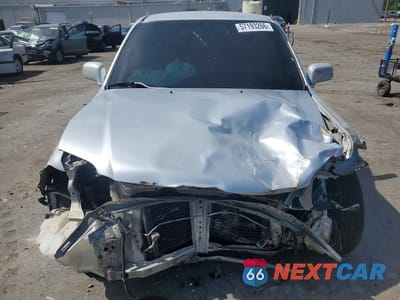 Piąte zdjęcie samochodu w środku: 1999 HONDA CRV VIN:JHLRD1866XC013759 - miniatura