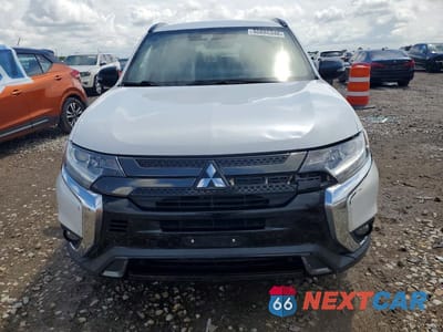 Piąte zdjęcie samochodu w środku: 2020 MITSUBISHI OUTLANDER SE VIN:JA4AZ3A33LZ030124 - miniatura