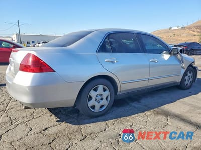 Trzecie zdjęcie samochodu z tyłu: 2007 HONDA ACCORD LX VIN:JHMCM564X7C004718 - miniatura