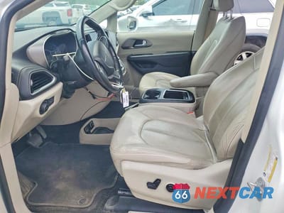 Zdjęcie 7 z 13 samochodu: 2021 CHRYSLER PACIFICA TOURING L VIN:2C4RC1BG0MR528437 - miniatura