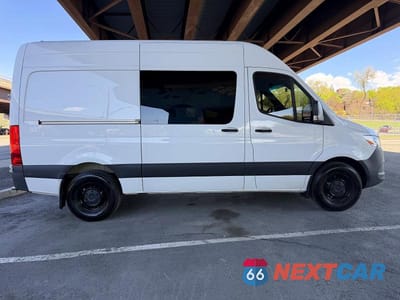 Zdjęcie 6 z 15 samochodu: 2023 MERCEDES-BENZ SPRINTER 2500 VIN:W1W4NBHY6PT150314 - miniatura