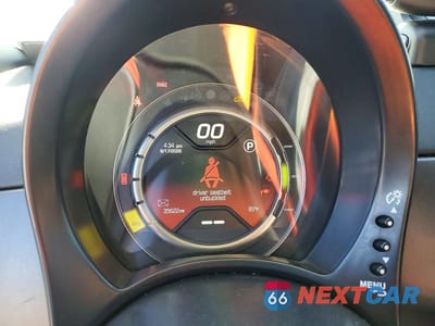 Zdjęcie 9 z 12 samochodu: 2015 FIAT 500 ELECTRIC VIN:3C3CFFGE5FT749795 - miniatura