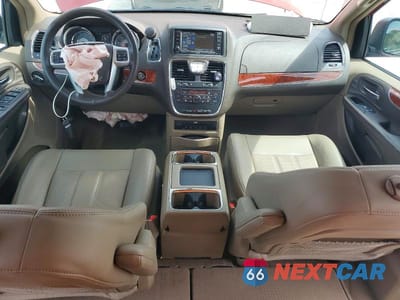 Zdjęcie 8 z 14 samochodu: 2013 CHRYSLER TOWN & COUNTRY TOURING L VIN:2C4RC1CG0DR691944 - miniatura