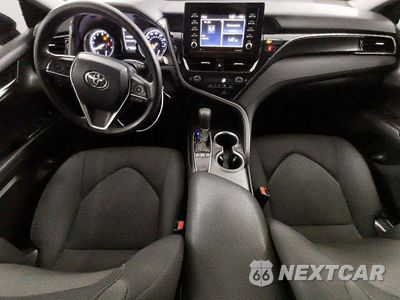 Zdjęcie 8 z 12 samochodu: 2022 TOYOTA CAMRY LE VIN:4T1C11AK6NU676657 - miniatura