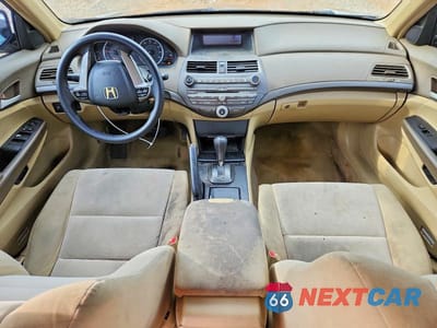 Zdjęcie 8 z 13 samochodu: 2008 HONDA ACCORD LX VIN:JHMCP26328C046167 - miniatura