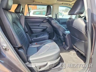 Zdjęcie 10 z 12 samochodu: 2024 TOYOTA HIGHLANDER HYBRID XLE VIN:5TDKBRCHXRS142200 - miniatura