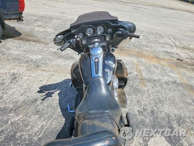 Zdjęcie 6 z 8 samochodu: 2011 HARLEY-DAVIDSON FLHX VIN:1HD1KBM11BB649373 - miniatura