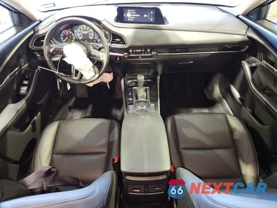 Zdjęcie 8 z 13 samochodu: 2024 MAZDA CX-30 VIN:3MVDMBBM3RM693334 - miniatura