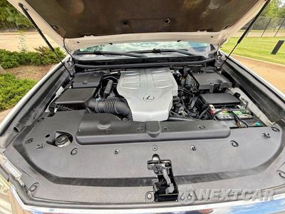 Zdjęcie 7 z 10 samochodu: 2016 LEXUS GX 460 VIN:JTJBM7FX2G5146209 - miniatura