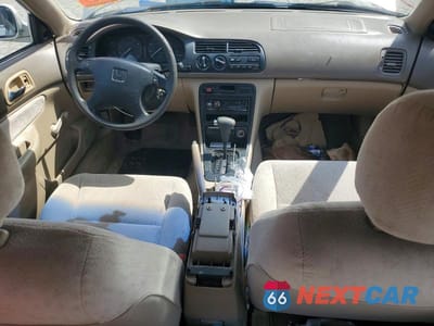 Zdjęcie 8 z 12 samochodu: 1996 HONDA ACCORD DX 25TH ANNIVERSARY VIN:1HGCD5686TA094719 - miniatura