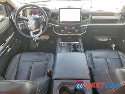 Zdjęcie 8 z 13 samochodu: 2023 FORD EXPEDITION MAX XLT VIN:1FMJK1J89PEA63535 - miniatura