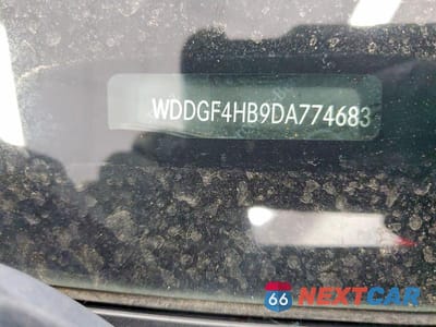 Zdjęcie 13 z 13 samochodu: 2013 MERCEDES-BENZ C 250 VIN:WDDGF4HB9DA774683 - miniatura