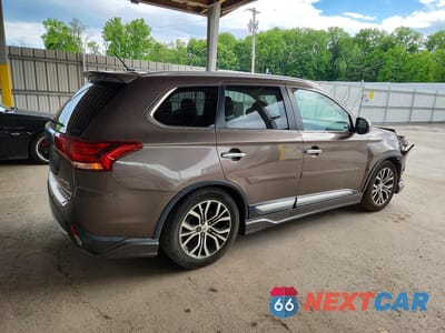 Trzecie zdjęcie samochodu z tyłu: 2016 MITSUBISHI OUTLANDER GT VIN:JA4JZ4AX5GZ037459 - miniatura