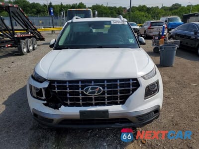 Piąte zdjęcie samochodu w środku: 2021 HYUNDAI VENUE SEL VIN:KMHRC8A33MU089661 - miniatura