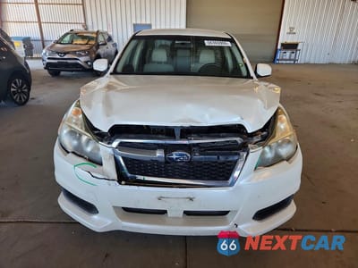 Piąte zdjęcie samochodu w środku: 2014 SUBARU LEGACY 2.5I PREMIUM VIN:4S3BMCC67E3004065 - miniatura