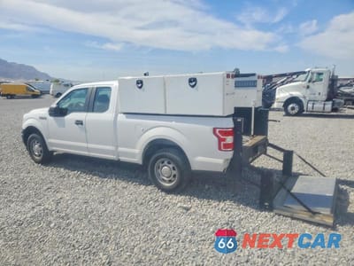 Trzecie zdjęcie samochodu z tyłu: 2018 FORD F150 SUPER CAB VIN:1FTEX1C51JKF23337 - miniatura