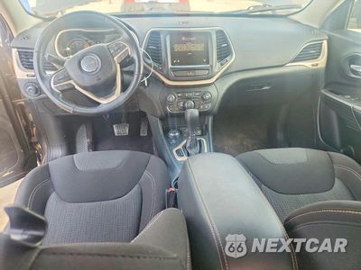 Zdjęcie 8 z 14 samochodu: 2016 JEEP CHEROKEE LATITUDE VIN:1C4PJMCSXGW205381 - miniatura