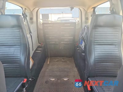Zdjęcie 10 z 13 samochodu: 2010 DODGE GRAND CARAVAN SE VIN:2D4RN4DE0AR412158 - miniatura
