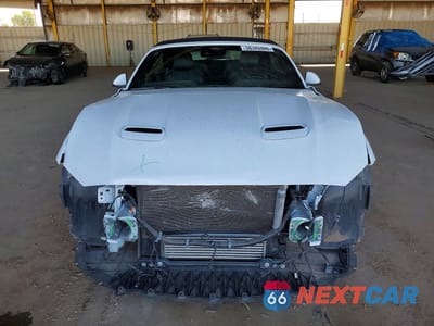 Piąte zdjęcie samochodu w środku: 2023 FORD MUSTANG VIN:1FATP8UH4P5110270 - miniatura