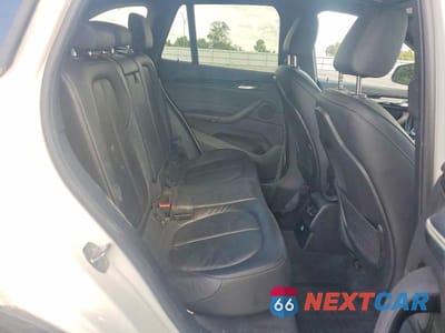 Zdjęcie 11 z 13 samochodu: 2018 BMW X1 XDRIVE28I VIN:WBXHT3C33J5L30790 - miniatura