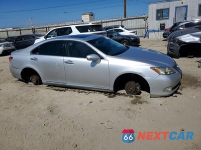Czwarte zdjęcie samochodu z boku: 2010 LEXUS ES 350 VIN:JTHBK1EG1A2351342 - miniatura