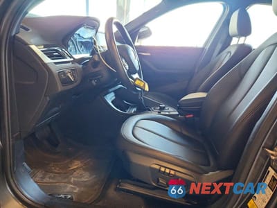 Zdjęcie 7 z 12 samochodu: 2018 BMW X1 VIN:WBXHT3C37J5F91908 - miniatura
