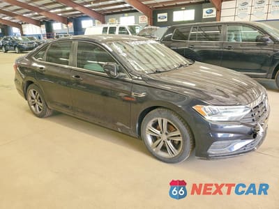 Czwarte zdjęcie samochodu z boku: 2020 VOLKSWAGEN JETTA S VIN:3VWN57BU9LM089081 - miniatura
