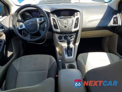 Zdjęcie 8 z 12 samochodu: 2013 FORD FOCUS SE VIN:1FADP3F28DL155803 - miniatura