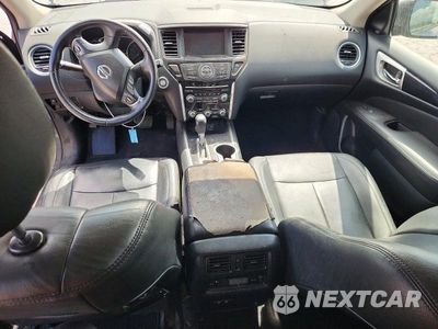 Zdjęcie 8 z 13 samochodu: 2019 NISSAN PATHFINDER SV VIN:5N1DR2MN8KC627566 - miniatura