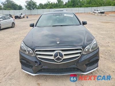 Piąte zdjęcie samochodu w środku: 2014 MERCEDES-BENZ E 550 4MATIC VIN:WDDHF9BB8EA882059 - miniatura