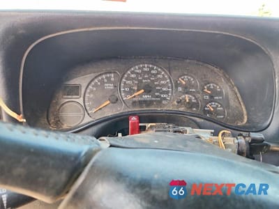 Zdjęcie 9 z 12 samochodu: 2002 CHEVROLET SILVERADO K1500 VIN:2GCEK19T021285888 - miniatura