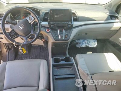 Zdjęcie 8 z 14 samochodu: 2019 HONDA ODYSSEY TOURING VIN:5FNRL6H82KB007581 - miniatura